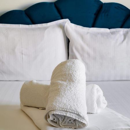 Năvodari Luxury Suite Alezzi Beach Apartment Piscina Incalzita Sauna Jacuzzi Parking מראה חיצוני תמונה