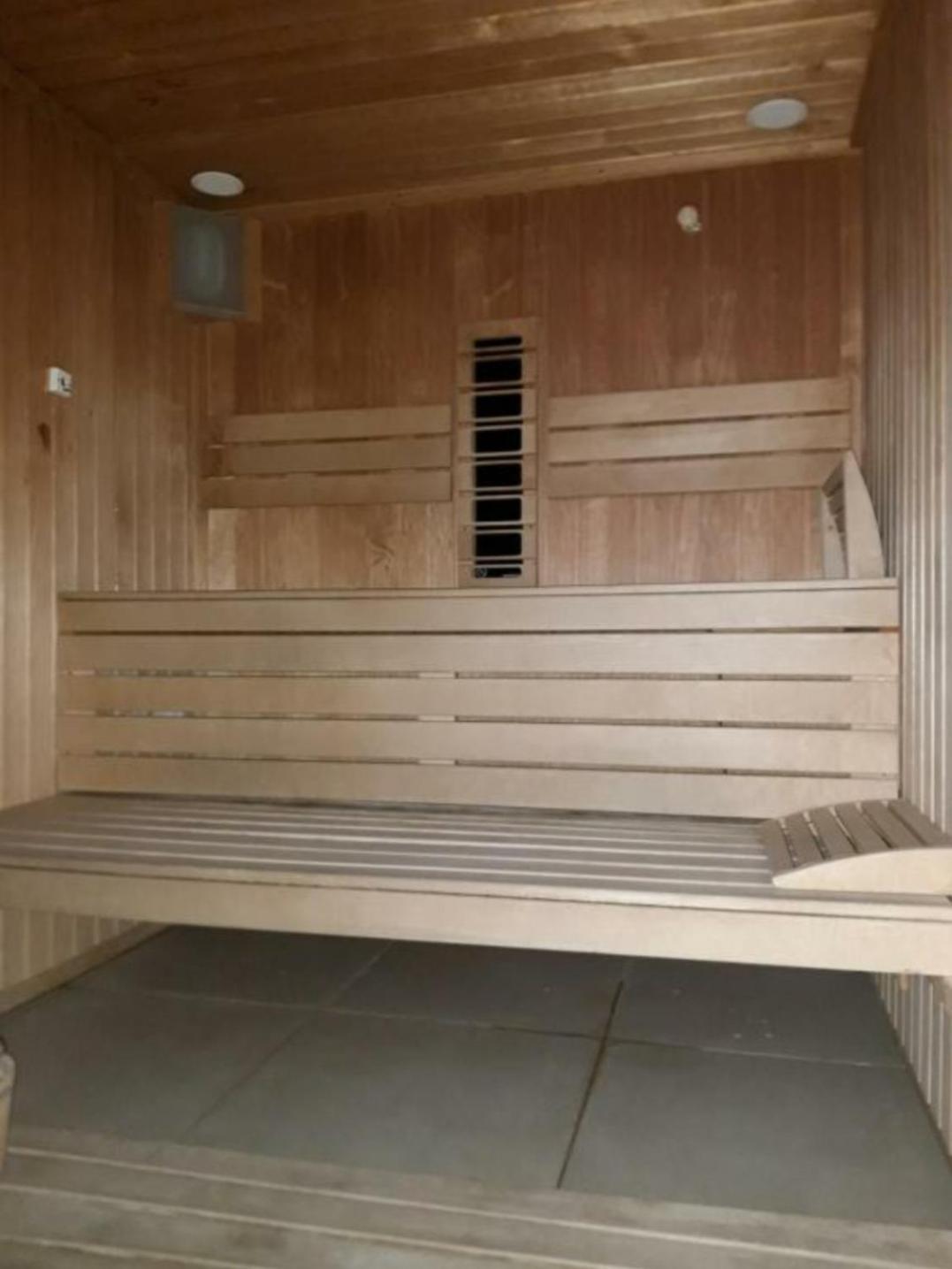 Năvodari Luxury Suite Alezzi Beach Apartment Piscina Incalzita Sauna Jacuzzi Parking מראה חיצוני תמונה