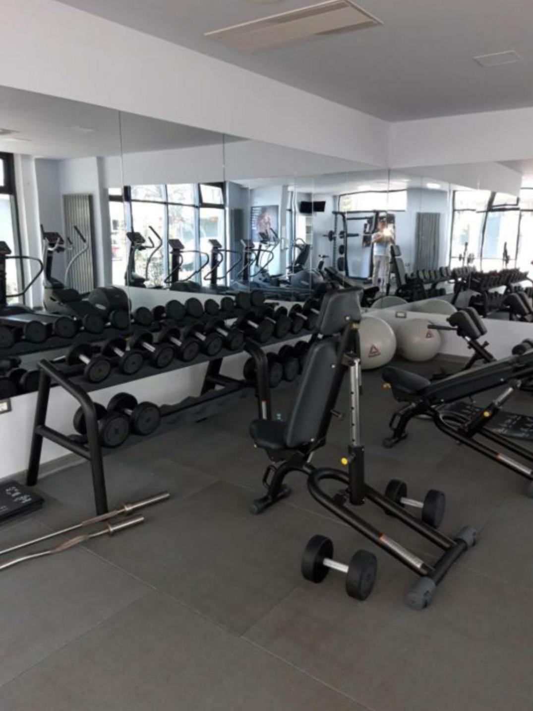 Năvodari Luxury Suite Alezzi Beach Apartment Piscina Incalzita Sauna Jacuzzi Parking מראה חיצוני תמונה