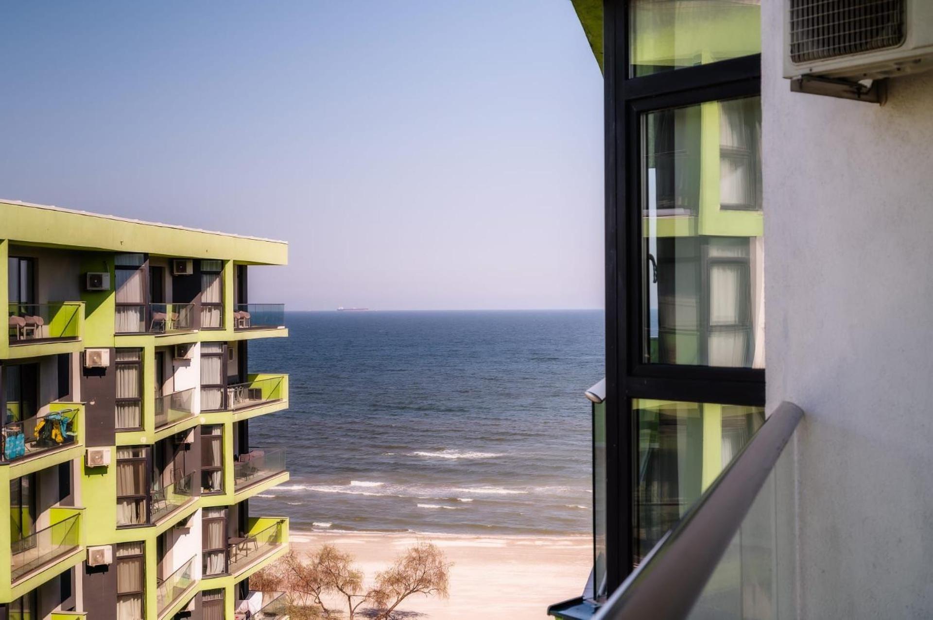 Năvodari Luxury Suite Alezzi Beach Apartment Piscina Incalzita Sauna Jacuzzi Parking מראה חיצוני תמונה